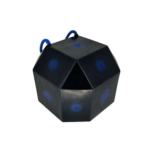 Schwarzes 3D Cube Fun Spielzeug mit zwölfeckiger Form, blauen Zielkreisen auf jeder Fläche und zwei blauen Trageschlaufen