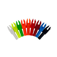 Elf Kunststoffnocken in Halbkreisform angeordnet, verschiedene Farben: Weiß, Gelb, Grün, Orange, Rot, Blau und Schwarz.