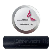 Oben rundes silbernes Döschen mit weißem Etikett, pinkes Flügel-Logo, Schriftzug Sehnenwachs 19g, unten schwarze Stifthülse mit Aufdruck Sehnenwachs 11g