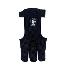 Ein schwarzer Schießhandschuh mit atmungsaktivem Netzstoff, drei Finger, breiter Klettverschluss, Aufnäher Bodnik Archery.