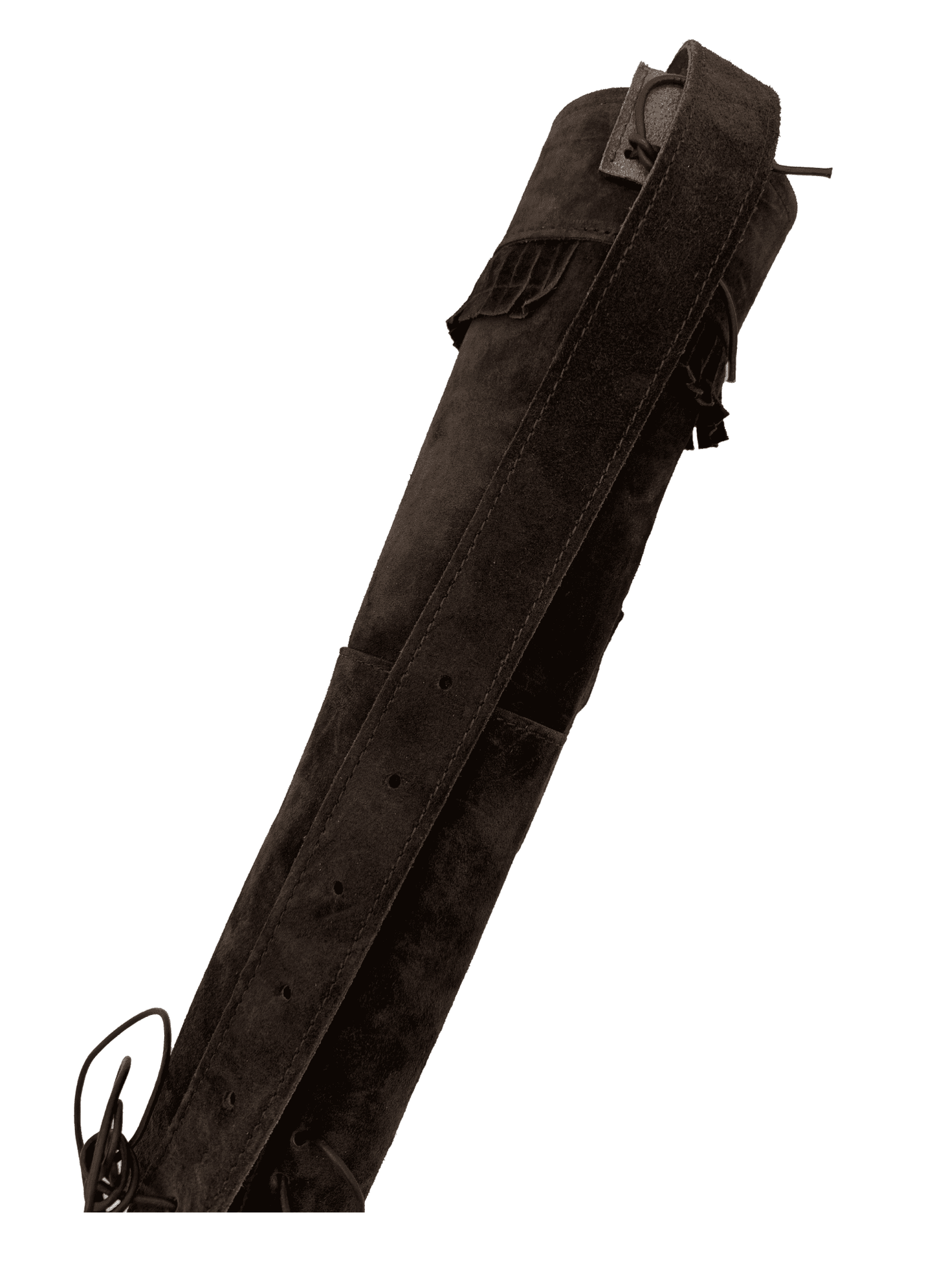 Ein länglicher Rückenköcher aus dunkelbraunem Wildleder mit dekorativen Nähten, seitlicher Schnürung und Schultergurt. Am oberen Rand befinden sich feine Fransen.